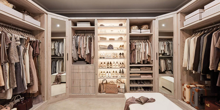 Гардеробная: роскошь или необходимость?