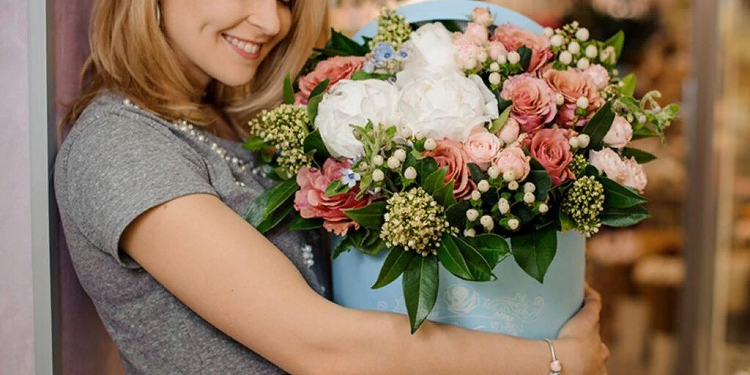 Всегда приятный подарок: цветы с доставкой