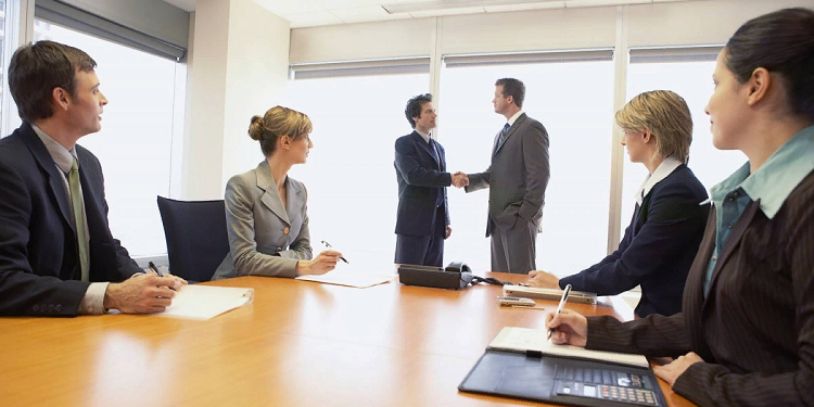 Поэтапный процесс смены генерального директора