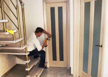 Как самостоятельно установить межкомнатные двери