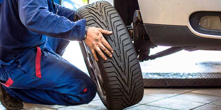 Как правильно заменить шины на автомобиле и советы