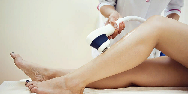 Лазерная эпиляция ног: особенности, правила подготовки и советы
