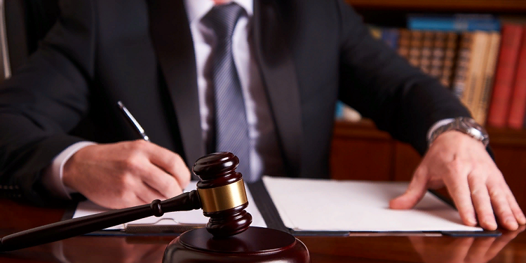 Консультації адвоката: коли потребуються