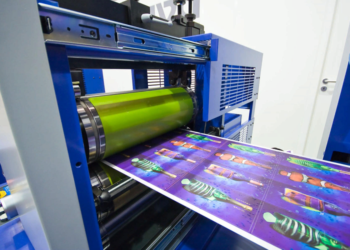 Технология печати плакатов: сравнение разных способов