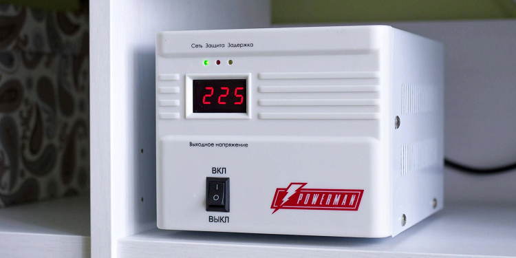 Назначение стабилизатора напряжения для дома и его выбор