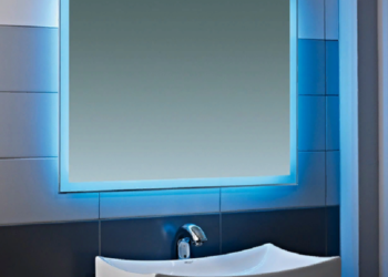 Зеркала с подсветкой: достоинства и критерии выбора