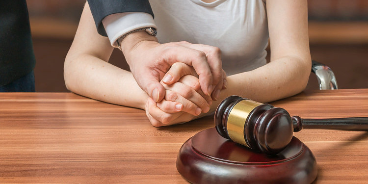 Услуги адвоката: достоинства, обязанности и особенности