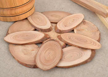 Изготовление деревянных подставок под горячее и их виды