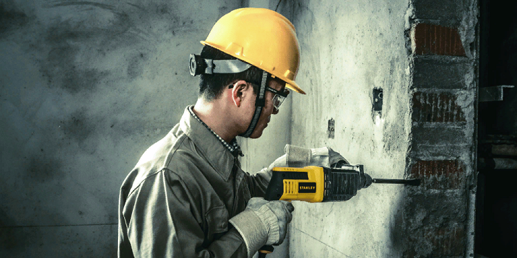 Перфоратори: основні різновиди та правила вибору