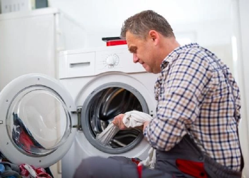 Профілактичний ремонт пральної машини: чому це важливо і як його провести