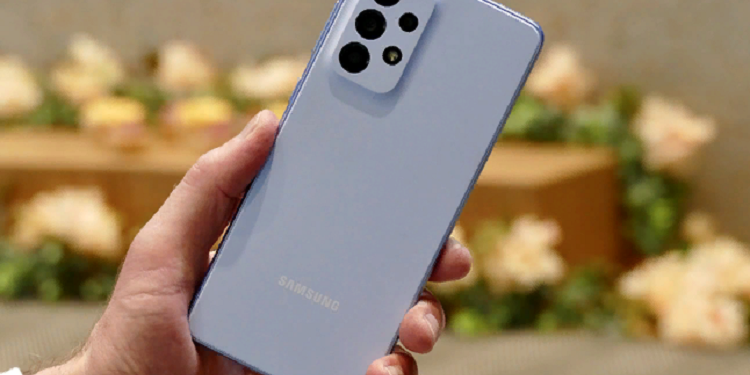 Какой Samsung лучше: чем серия А отличается от М