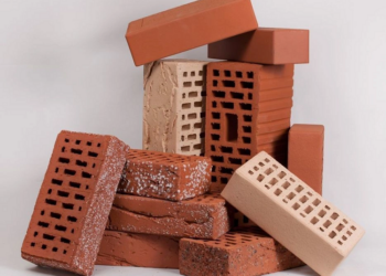 Рядовой кирпич: достоинства и основные правила кладки