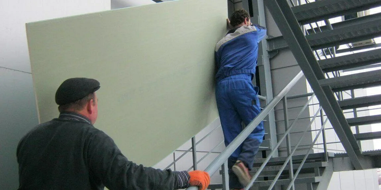 Подъем стройматериалов: эффективные способы и правила