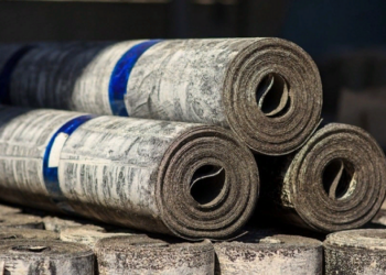 На что стоит обратить внимание при выборе рубероида для крыши