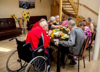 Опіка близьких: догляд та комфорт для похилого віку