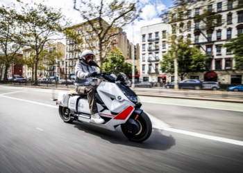 Скутеры: идеальное решение для быстрой езды по дорогам