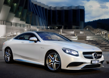 Почему стоит взять в аренду Mercedes-Benz: причины и выгода