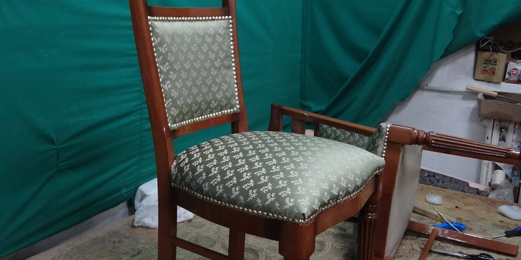 Перетяжка стула: особенности, правила и основные этапы