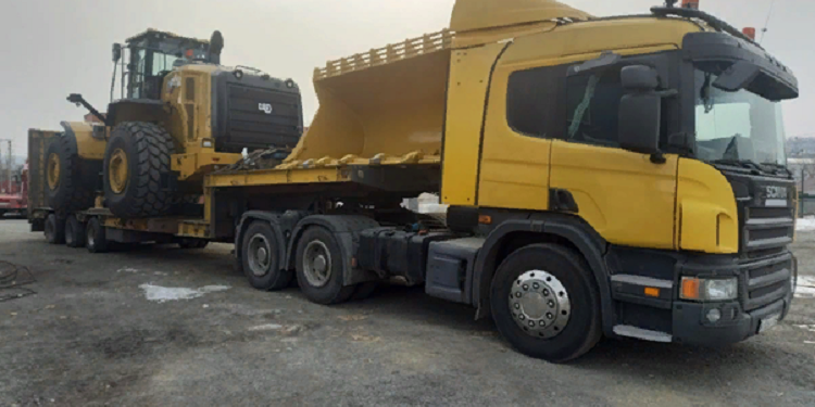 Доставка автогрейдеров на трале: правила и требования