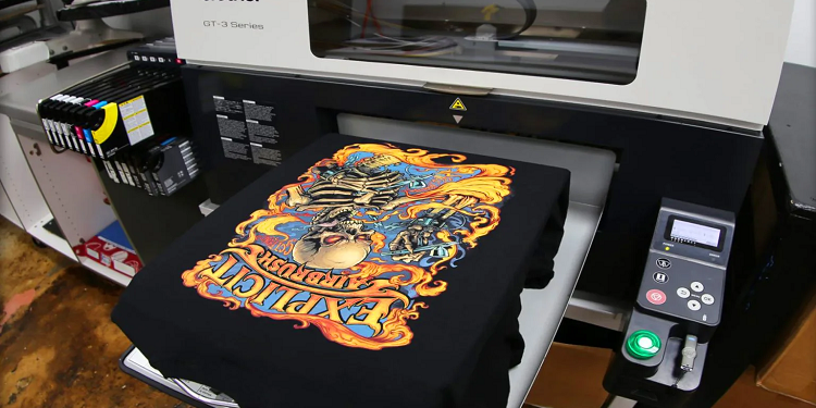 Особенности и способы выполнения печати на футболках