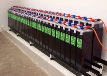 Акумулятори для сонячних станцій: яким вимогам вони повинні відповідати