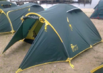 Як правильно підійти до вибору двомісного туристичного намету