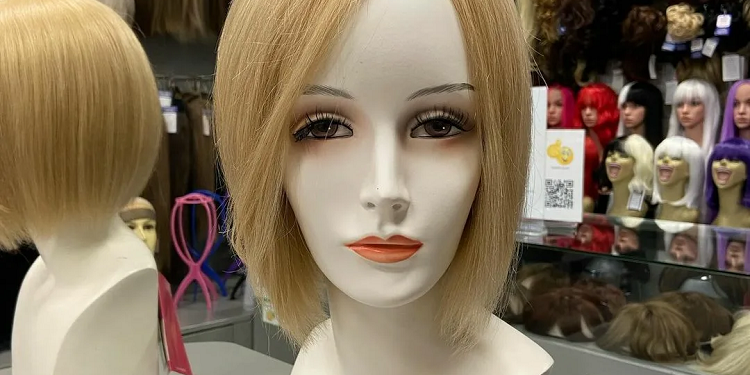 Перуки з натурального волосся та їх переваги використання