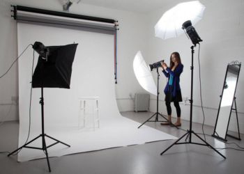 Як правильно оформити та обрати студійне світло