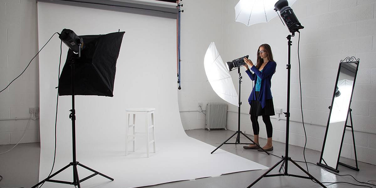 Як правильно оформити та обрати студійне світло