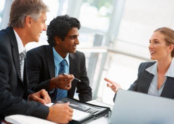 Как выполняется устный перевод и его главные достоинства