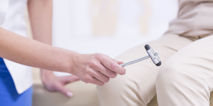 Коли потрібно звертатися до невролога та його особливості