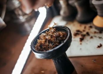 Чи можна самостійно приготувати тютюн для кальяну і що для цього потрібно