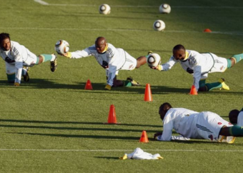 Екіпірування для футболістів: види та правила