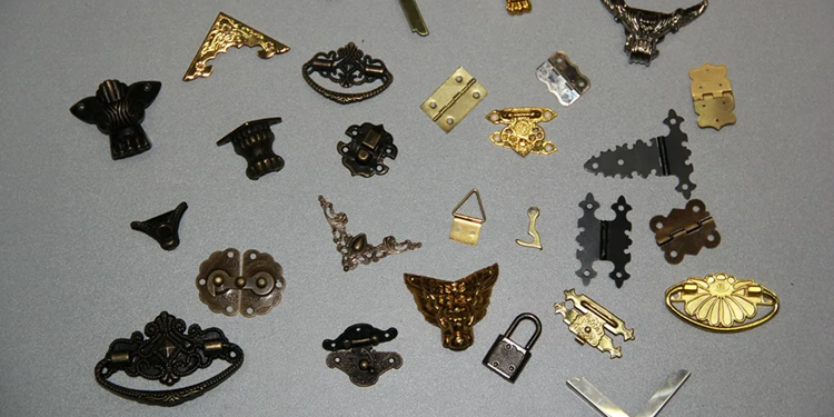 Рекомендации по выбору шкатулок и фурнитуры для нее