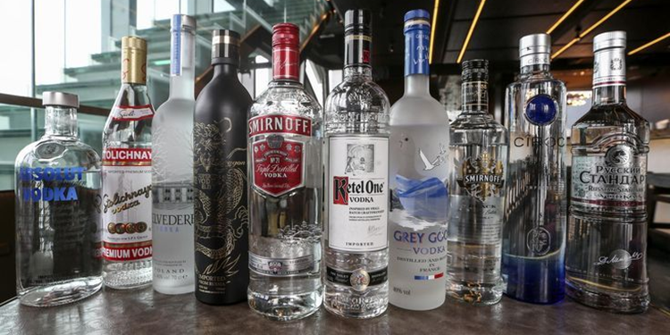 Советы по выбору водки: от классических брендов до премиальных вариантов