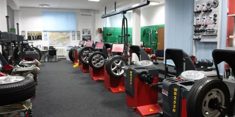 Шиномонтажне обладнання для СТО: види та вибір