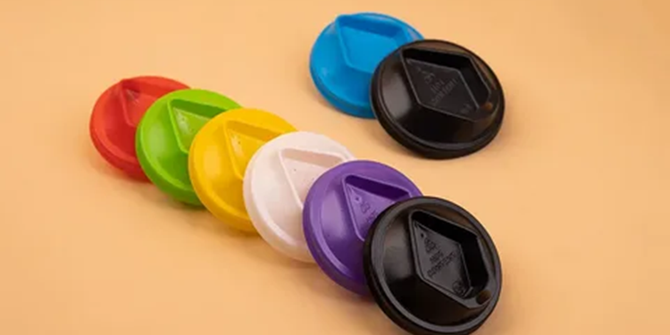 UkrTopPlast: виробник кришок для паперових стаканів