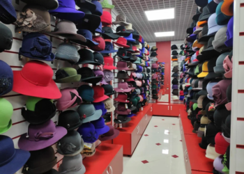 Як організувати бізнес на оптовому продажу головних уборів