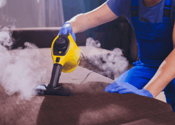 Професійна хімчистка м’яких меблів: правила та переваги
