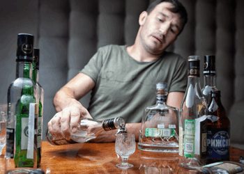 Особенности и современные варианты выводы из запоя на дому