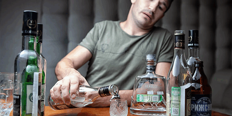 Особенности и современные варианты выводы из запоя на дому