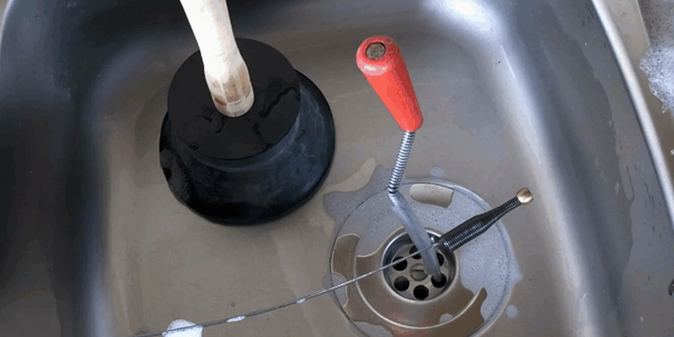 Прочистка труб и технология устранения засоров