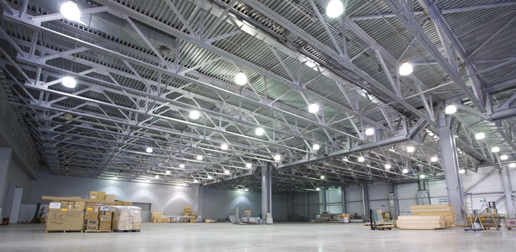 Что нужно знать о промышленном освещении и его достоинствах