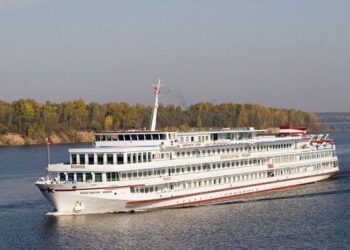 Речные путешествия по Золотому кольцу: комфорт и новые открытия