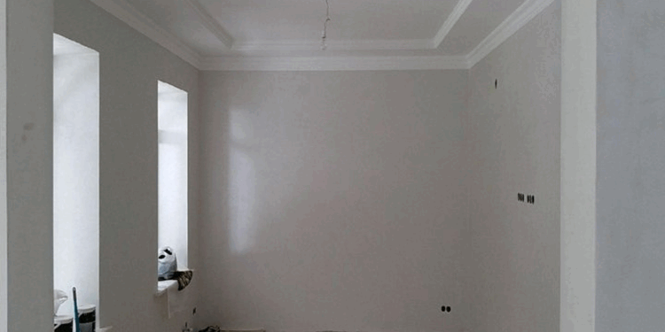 Шпатлевка стен: технология, правила и советы