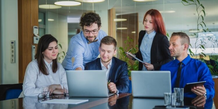 Как внедрение 1С Бухгалтерия 8 влияет на финансовую прозрачность