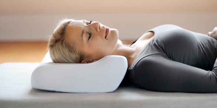 Влияние подушки на здоровье спины и полноценный ночной отдых