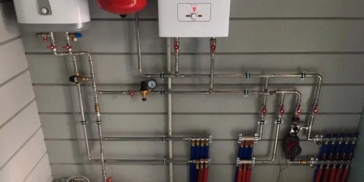 Радіаторне опалення для дому: поради фахівців щодо вибору та монтажу