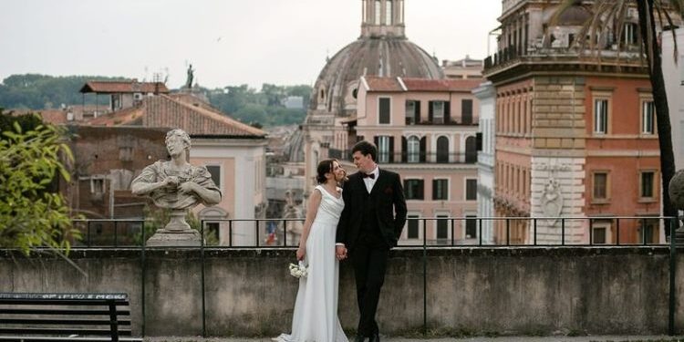 Тренды в свадебной фотографии 2026: эволюция стиля и новые горизонты