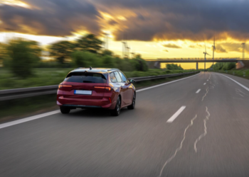 5 причин покупать подержанный автомобиль через онлайн-аукцион, а не у перекупа